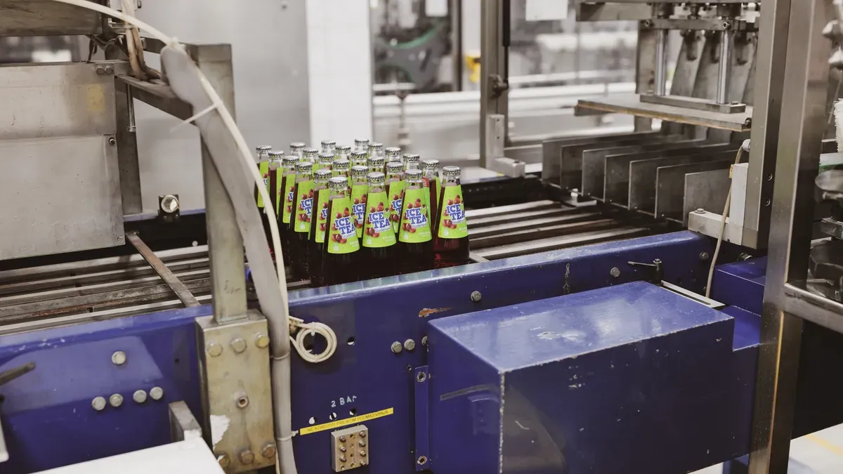 VFFS vs. HFFS Packaging Machines: What’s the Difference?